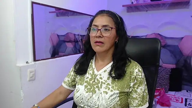 AmandaPeet online show from October 18, 8:31 pm