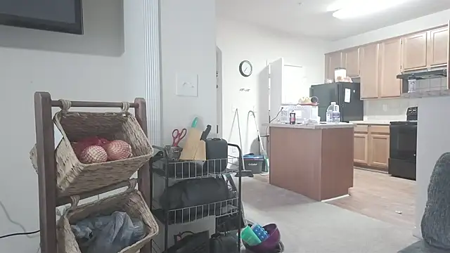 Triggerhappycj100 online show from June 8, 3:34 pm