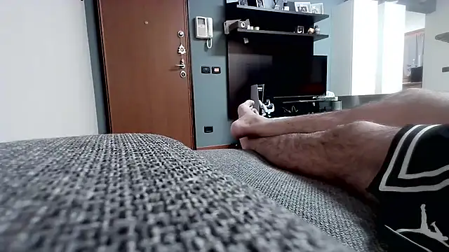 cucciolotto76 online show from November 6, 8:32 pm