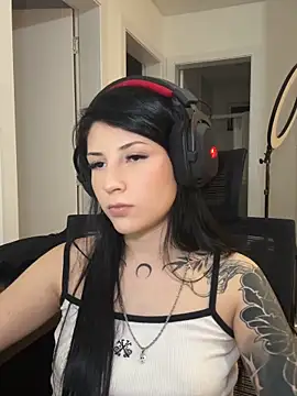 Privad ravenna online show from April 27, 9:35 pm