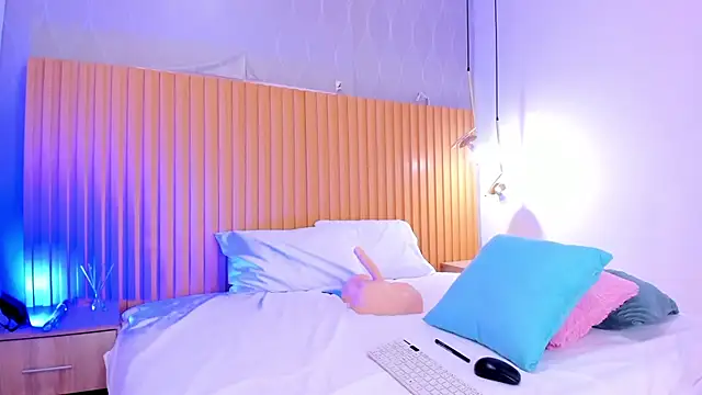 danaalamiri online show from October 21, 9:48 pm