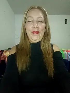 Snapshot of Estefania_Arce chatting on November 20, 2:56 am Estefania Arce online show from November 20, 2:56 am