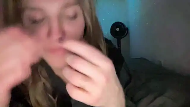 Snapshot of sweetceeme chatting on February 7, 5:00 am sweetceeme online show from February 7, 5:00 am