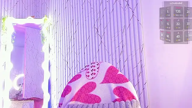 Naomy tay1 online show from March 21, 8:19 am