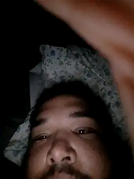 Snapshot of IntactApparatus96 chatting on January 15, 11:26 am IntactApparatus96 online show from January 15, 11:26 am