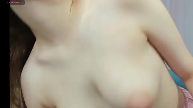 Elle Ellise online show from November 16, 1:11 am