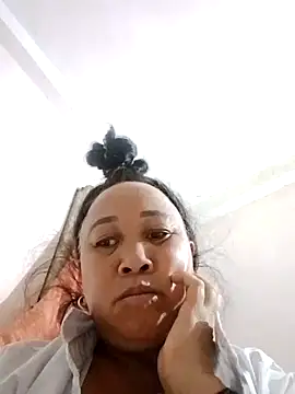 Mamapm20 online show from October 8, 7:33 pm