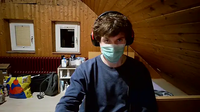 Snapshot of Imagerysin23 chatting on December 15, 5:39 pm Imagerysin23 online show from December 15, 5:39 pm