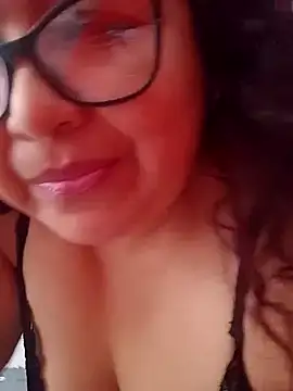 Snapshot of ladytropical1 chatting on October 8, 4:26 pm ladytropical1 online show from October 8, 4:26 pm