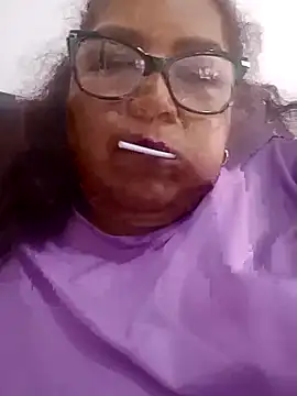 Snapshot of ladytropical1 chatting on November 2, 4:42 pm ladytropical1 online show from November 2, 4:42 pm