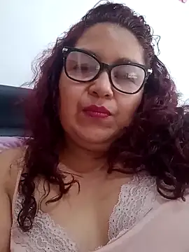 Snapshot of ladytropical1 chatting on November 12, 6:30 pm ladytropical1 online show from November 12, 6:30 pm