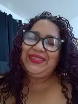 Snapshot of ladytropical1 chatting on December 4, 3:21 pm ladytropical1 online show from December 4, 3:21 pm