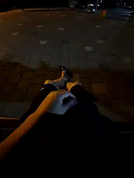 Snapshot of starvingo2002 chatting on September 14, 10:58 am starvingo2002 online show from September 14, 10:58 am