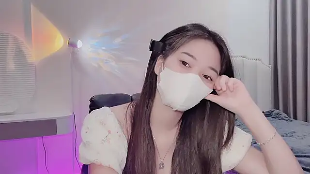 Snapshot of _Dorry_ chatting on November 19, 7:03 pm Dorry online show from November 19, 7:03 pm