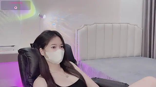 Snapshot of _Dorry_ chatting on December 18, 9:21 pm Dorry online show from December 18, 9:21 pm