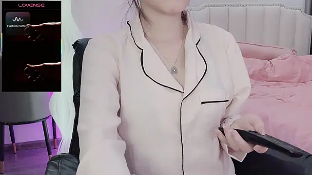 Snapshot of _Dorry_ chatting on January 12, 10:31 am Dorry online show from January 12, 10:31 am