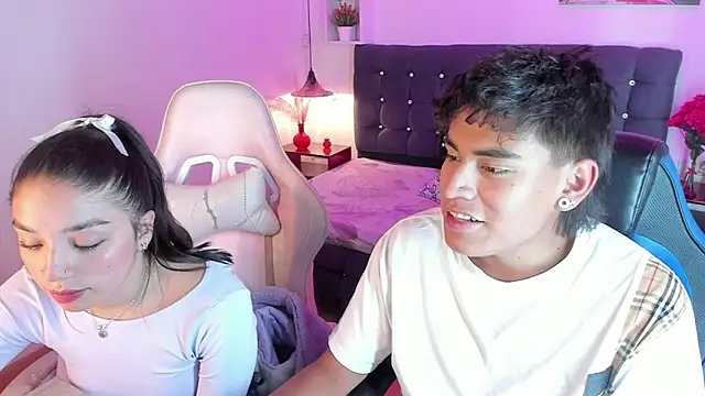 Yiing and yang online show from September 18, 7:49 pm