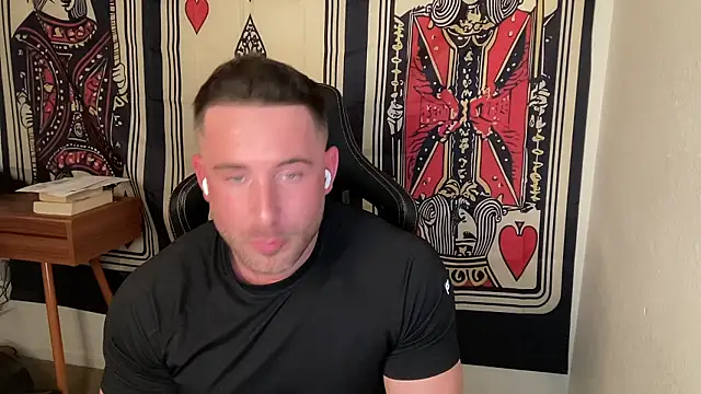 brettmycles28 online show from January 9, 12:46 am