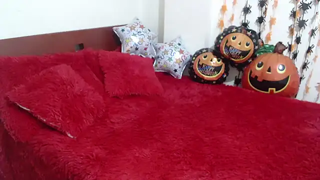 Snapshot of ruby_sky69 chatting on October 7, 1:08 pm ruby sky69 online show from October 7, 1:08 pm