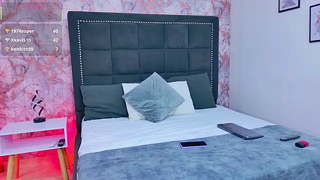 Angelique Angell online show from September 26, 6:12 pm