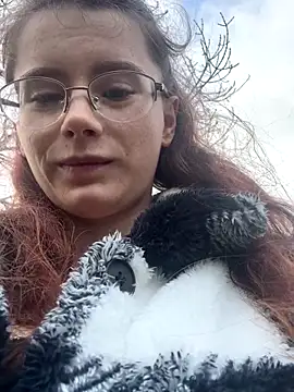 Snapshot of raen001 chatting on November 3, 8:48 am raen001 online show from November 3, 8:48 am