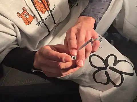 Snapshot of CAMEL1913 chatting on November 7, 5:57 pm CAMEL1913 online show from November 7, 5:57 pm