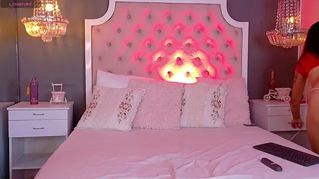 VioletBlaze online show from November 1, 11:40 pm