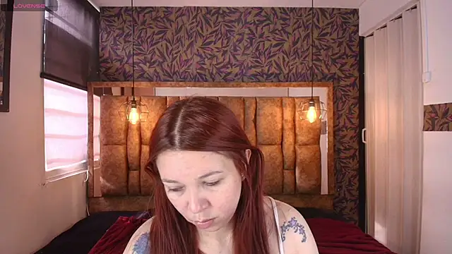 Isa Thompson   online show from March 21, 1:26 pm