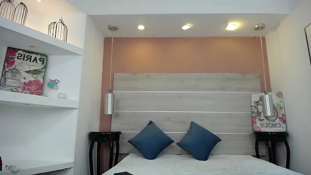 AlexandraCambell online show from October 27, 11:58 am