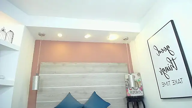 AlexandraCambell online show from November 9, 12:14 pm