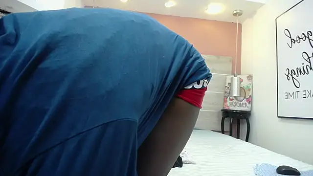 AlexandraCambell online show from December 4, 7:11 pm