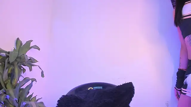 Lucy shen  online show from October 9, 11:14 pm