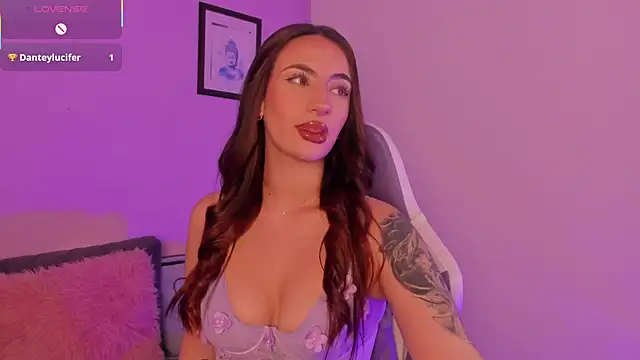  CELESTE MOORE online show from December 20, 8:38 pm