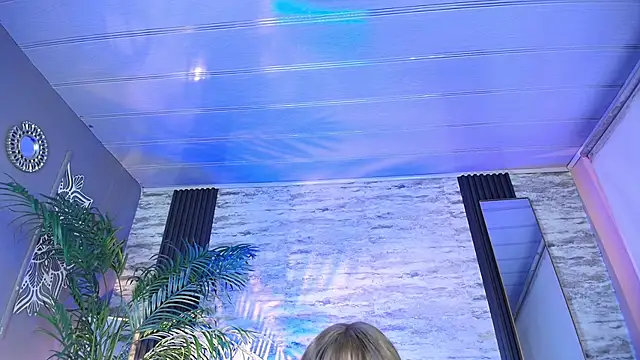 Snapshot of sakuramoss chatting on January 6, 11:25 am sakuramoss online show from January 6, 11:25 am