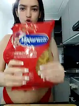 Snapshot of abrilour chatting on October 4, 3:04 am abrilour online show from October 4, 3:04 am