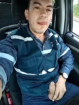 Snapshot of Blackaxes chatting on November 13, 10:30 pm Blackaxes online show from November 13, 10:30 pm