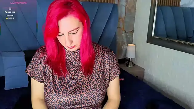 angel  red  online show from November 30, 1:31 am