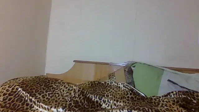 Snapshot of TianaQLove chatting on November 16, 9:31 pm TianaQLove online show from November 16, 9:31 pm