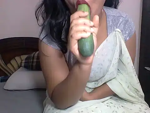 Snapshot of anu-anu2002 chatting on February 13, 2:02 pm anu-anu2002 online show from February 13, 2:02 pm