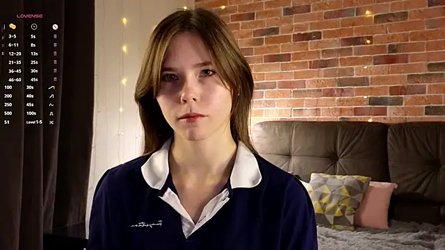 EmiliDen online show from October 13, 5:13 pm