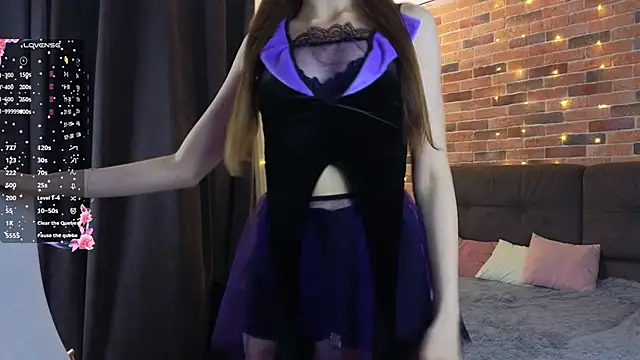 EmiliDen online show from November 12, 6:08 pm