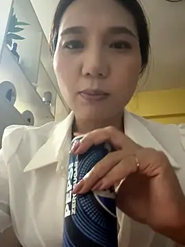 Snapshot of Dujuan-d chatting on October 17, 1:46 pm Dujuan-d online show from October 17, 1:46 pm