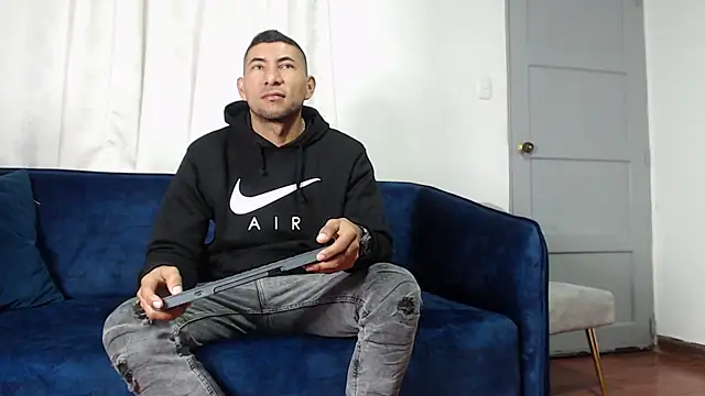 Morganandmegan online show from October 9, 11:30 am