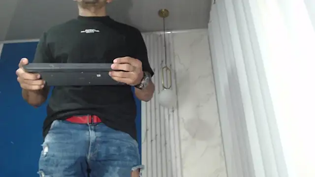 Morganandmegan online show from December 19, 11:39 am