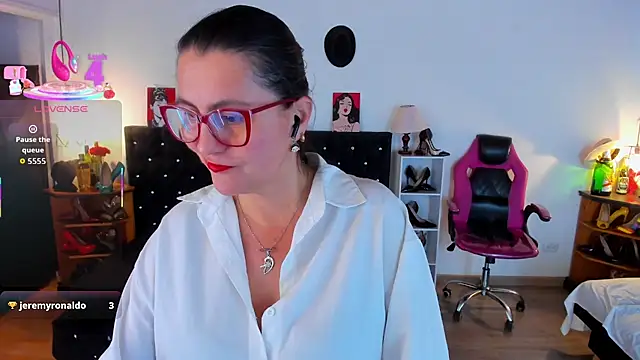 D Martii online show from November 23, 12:05 pm