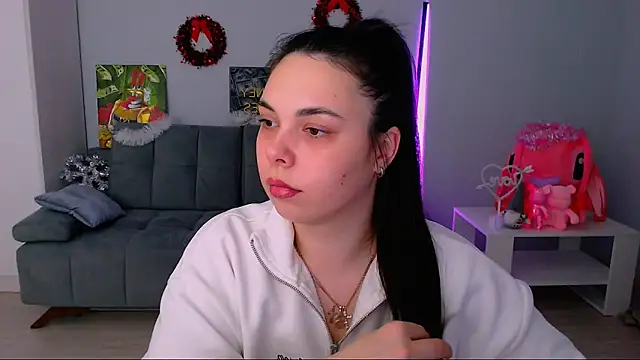 queenofthesense  online show from January 8, 9:33 am