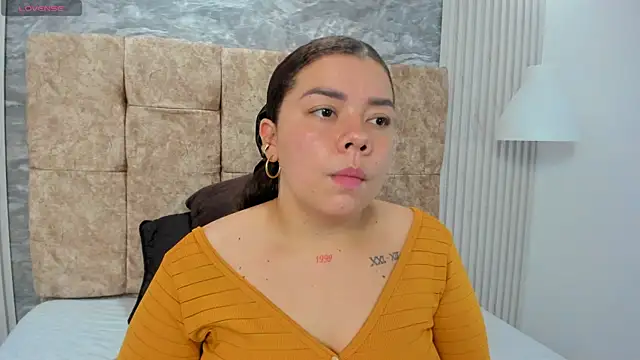 leilapons online show from November 28, 5:48 pm