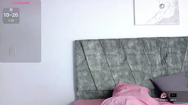 Snapshot of ValeriGallardo17 chatting on October 11, 9:13 pm ValeriGallardo17 online show from October 11, 9:13 pm