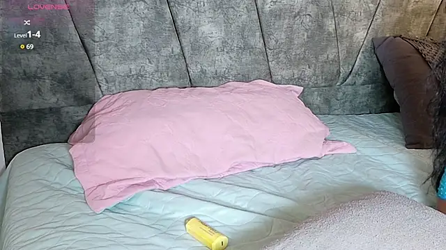 Snapshot of ValeriGallardo17 chatting on November 5, 9:48 pm ValeriGallardo17 online show from November 5, 9:48 pm