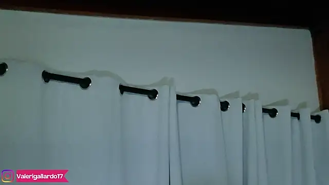 Snapshot of ValeriGallardo17 chatting on November 14, 2:10 am ValeriGallardo17 online show from November 14, 2:10 am